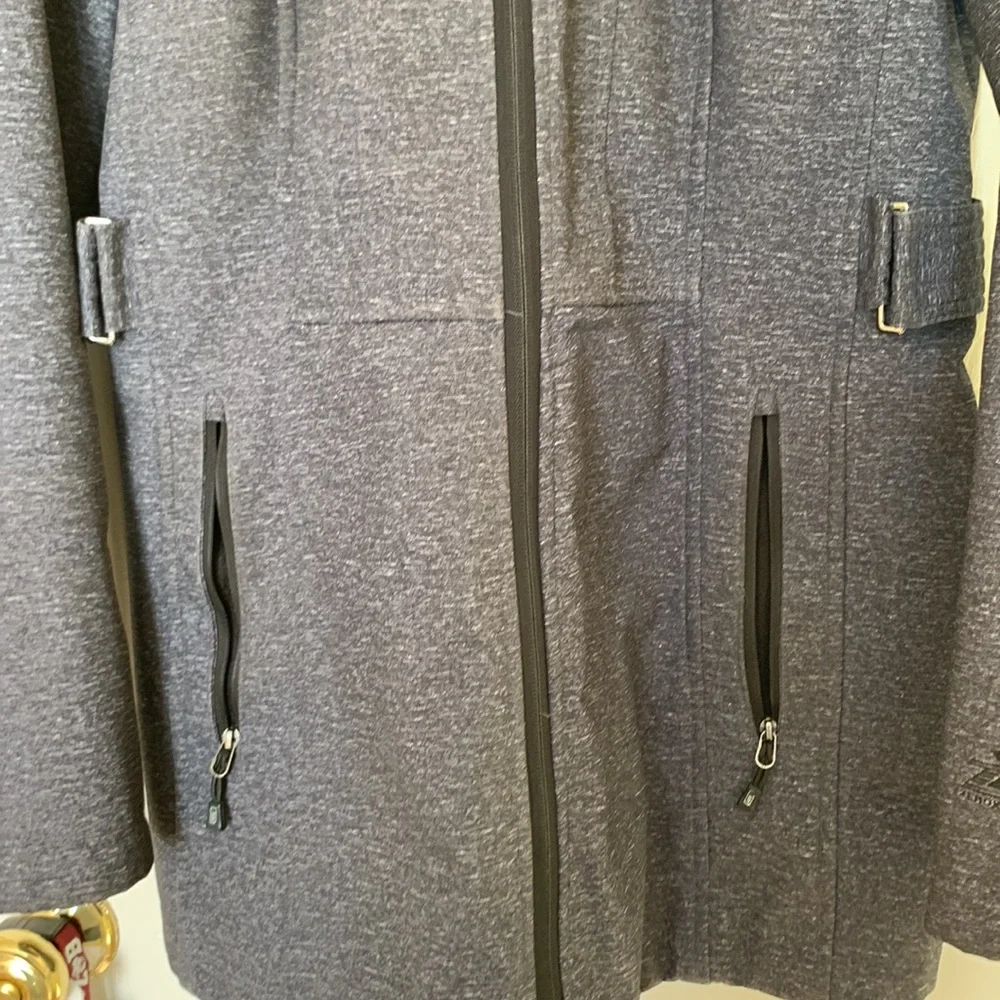 Jacket-lightweight - Picture 2 of 8